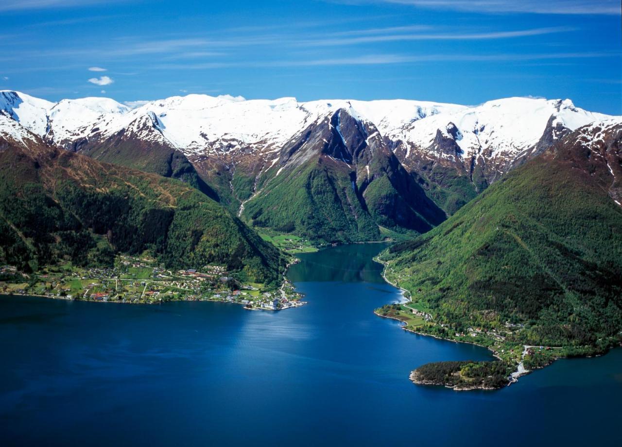 Dragsvik Fjordhotel (Adults Only) Balestrand Exterior photo